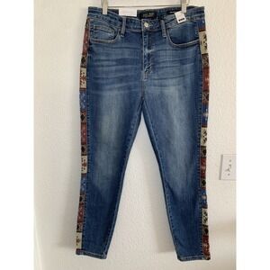 Judy Blue Jeans Women 15/32 Mid Rise Relaxed Fit Straight Leg Southwestern Print